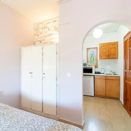 Natura Almyros Apartmán *